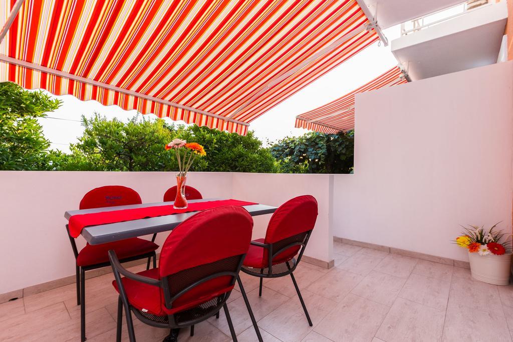 Apartments Elizabeth Biograd Na Moru Ngoại thất bức ảnh